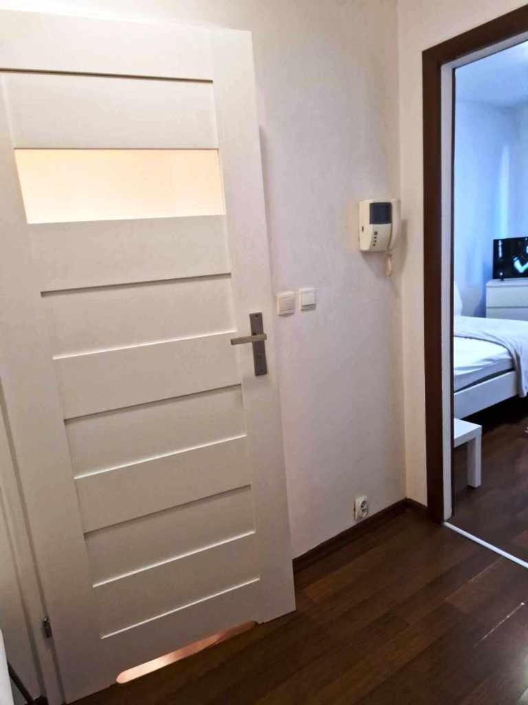 Great Apart Kabaty Warsaw Exterior photo